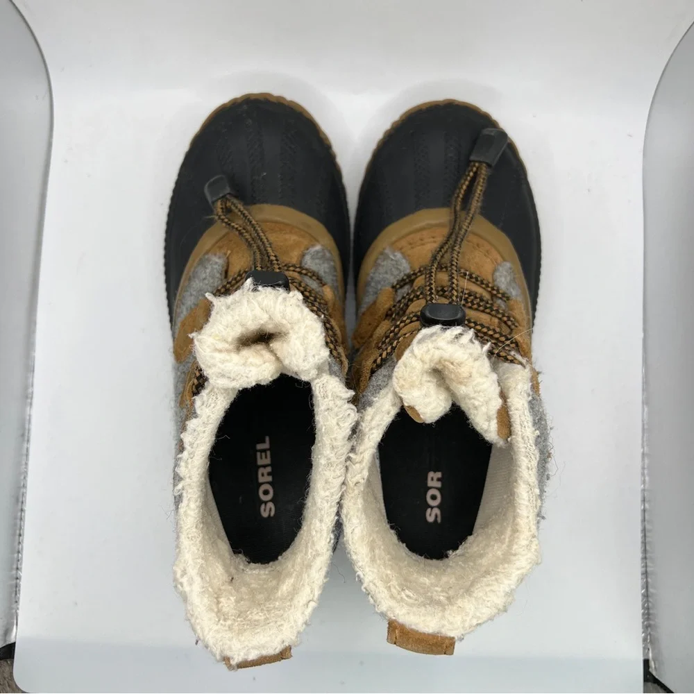 Kids Sorel Out N About Waterproof Boots Size 1
